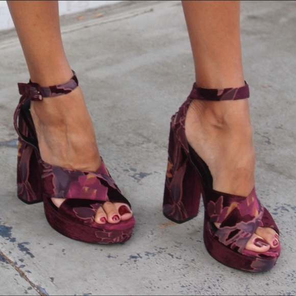 Steve Madden Shoes - Steve Madden burgundy floral velvet Jodi heels | 8